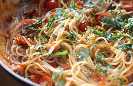 Plant-based spaghetti meal in a pan