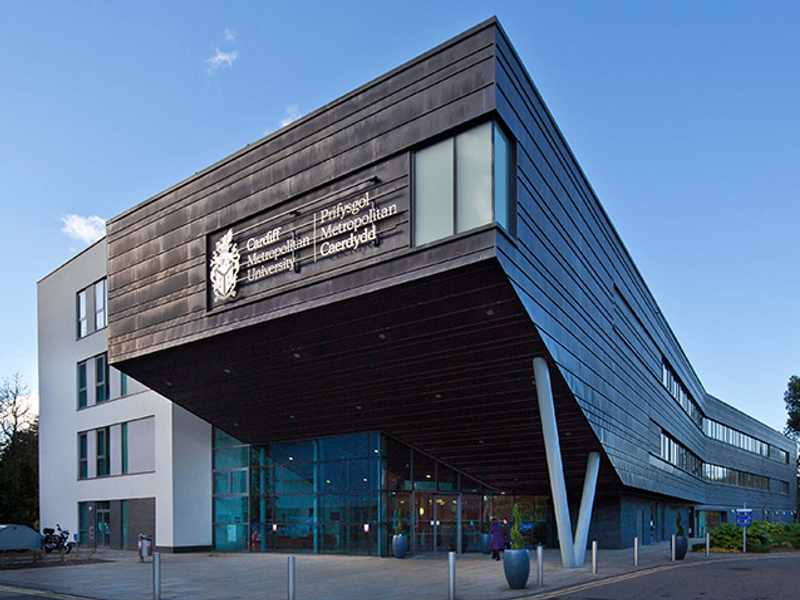 Cardiff School of Management entrance