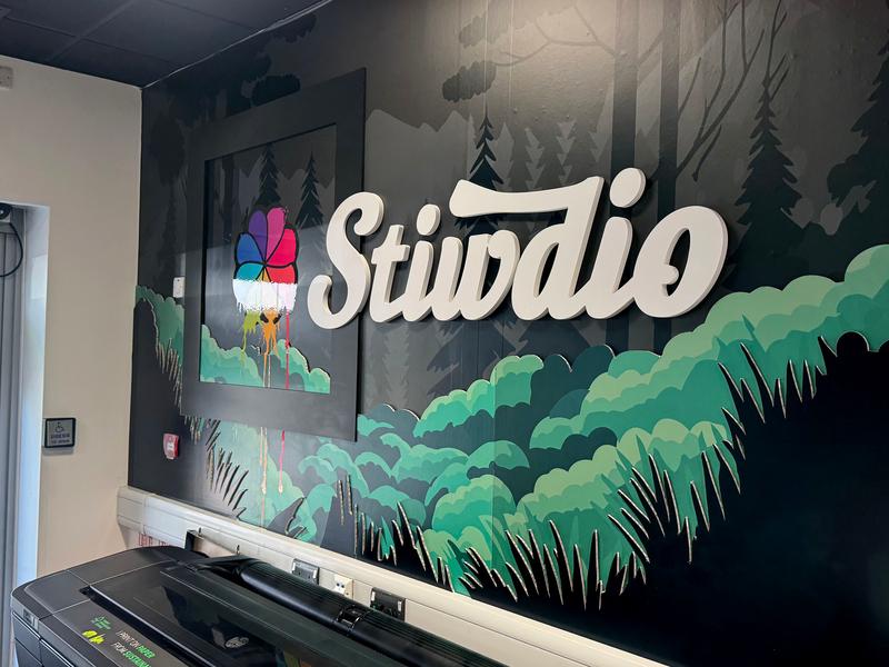 Print Studio entrance display, featuring the Print Studio Logo and 'Stiwdio'