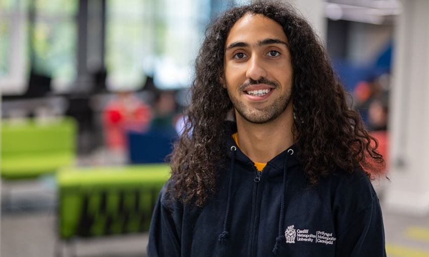 Amin Hajianfar headshot