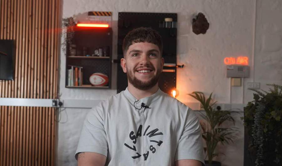 YouTube Thumbnail - Advertising and Marketing Management Placement